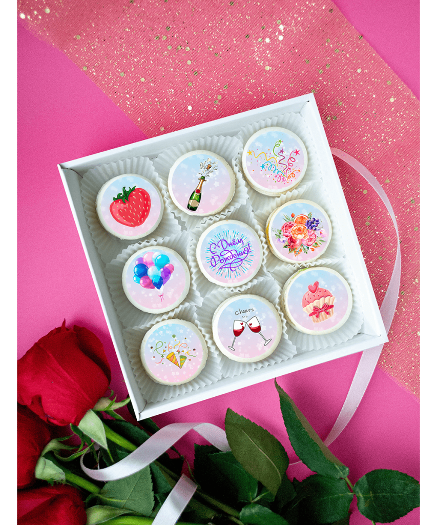 Купить ассорти из 9 макарун в подарок на день рождения с доставкой по ...